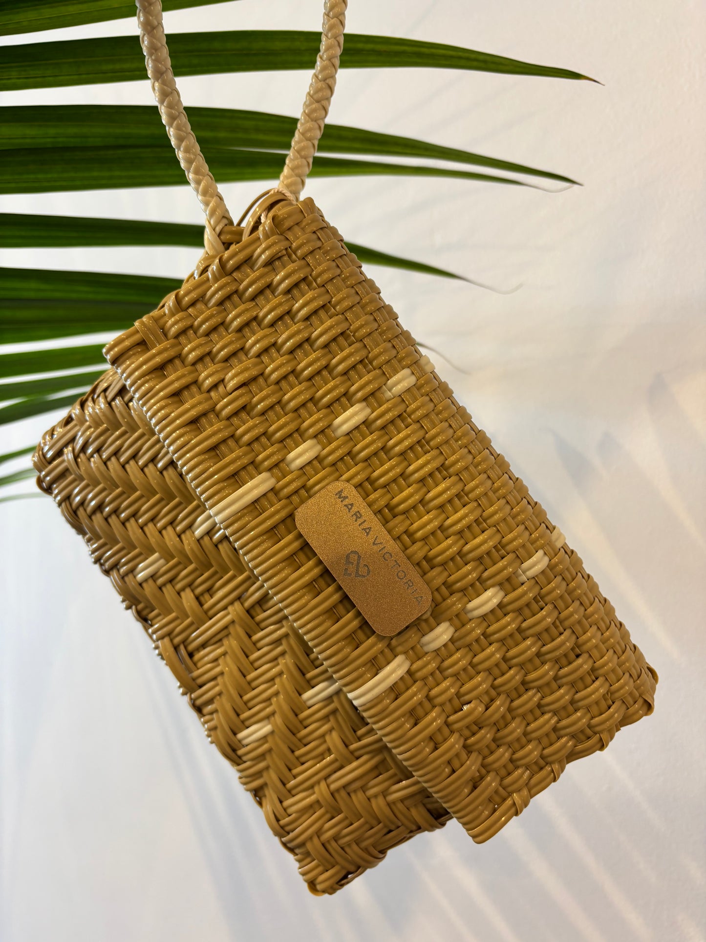 Glimmer Golden Wristlet