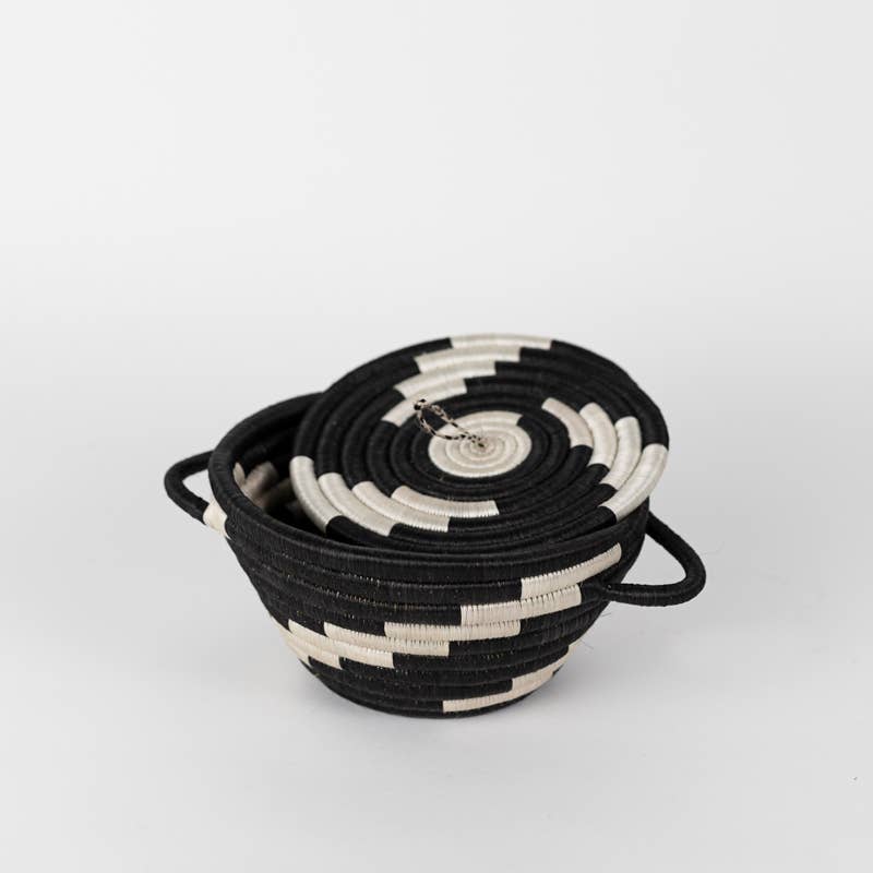 Woven Pot with Lid