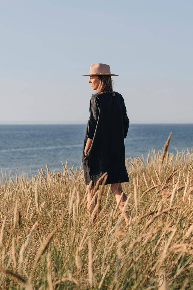 Relaxed fit linen dress Aruba in Black