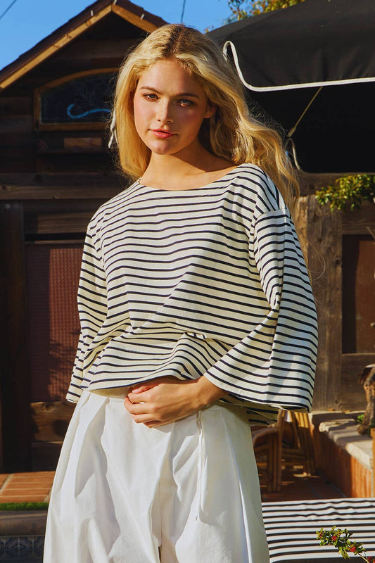 IT2434 Boat Neck Oversized Striped Crop T-shirt