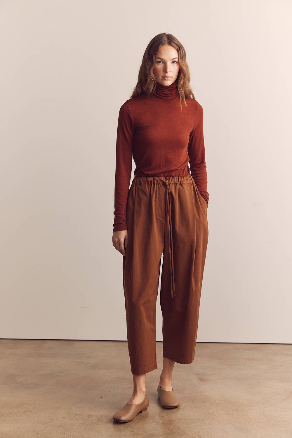 Pleated Dawstring Pants