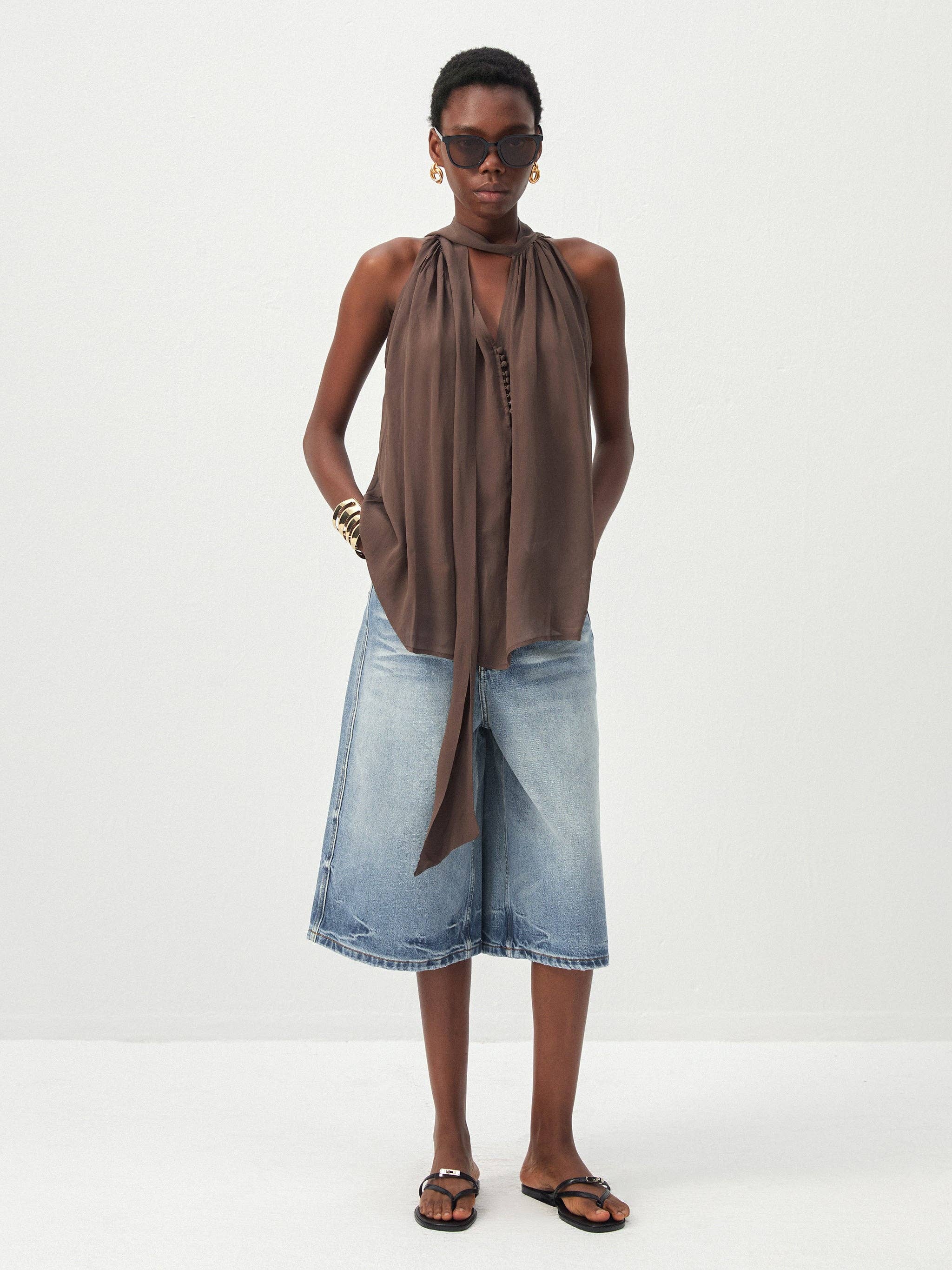 Halter Neck Keyhole Sleeveless Blouse