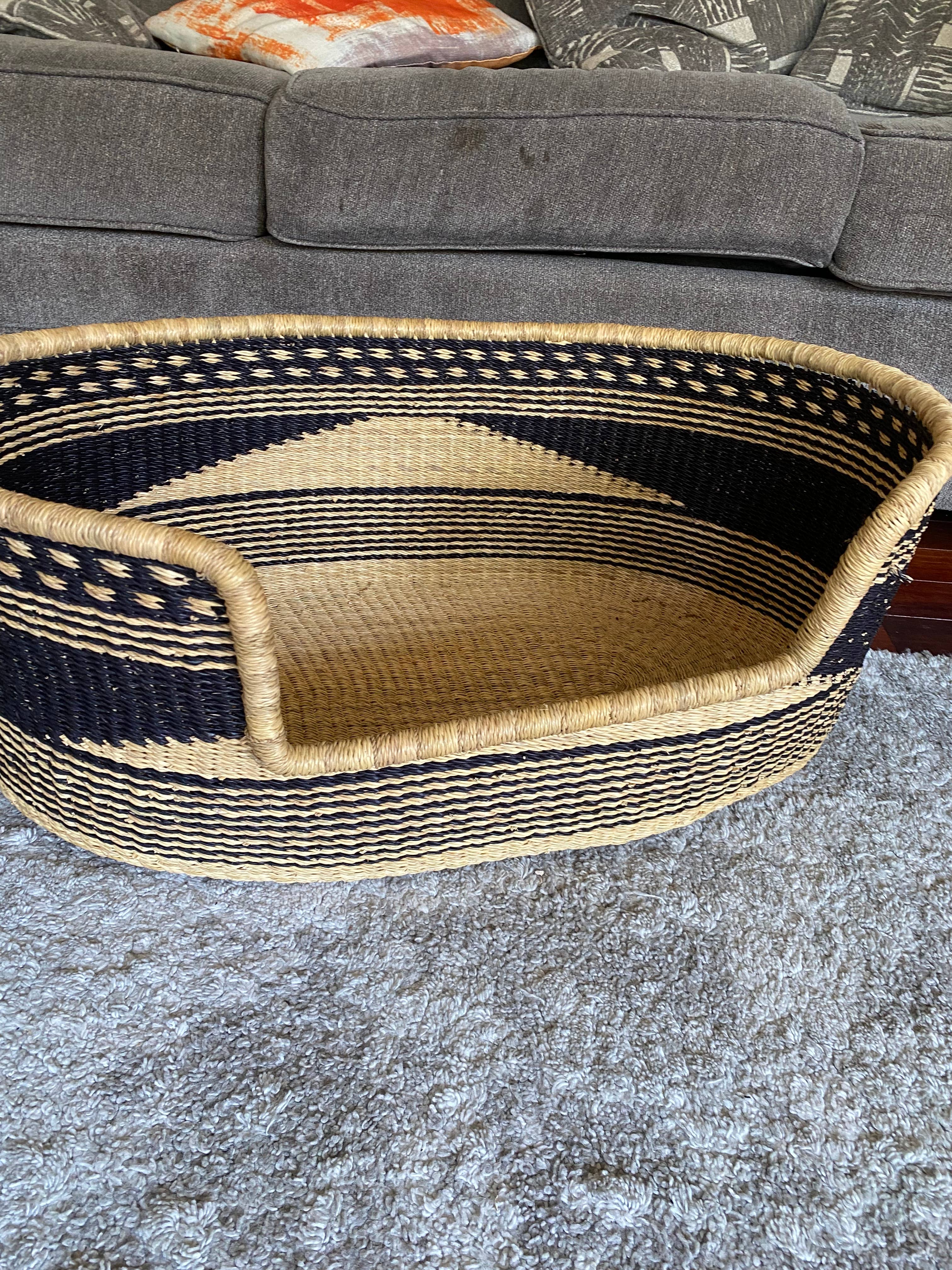 Pet Bed, grass handwoven