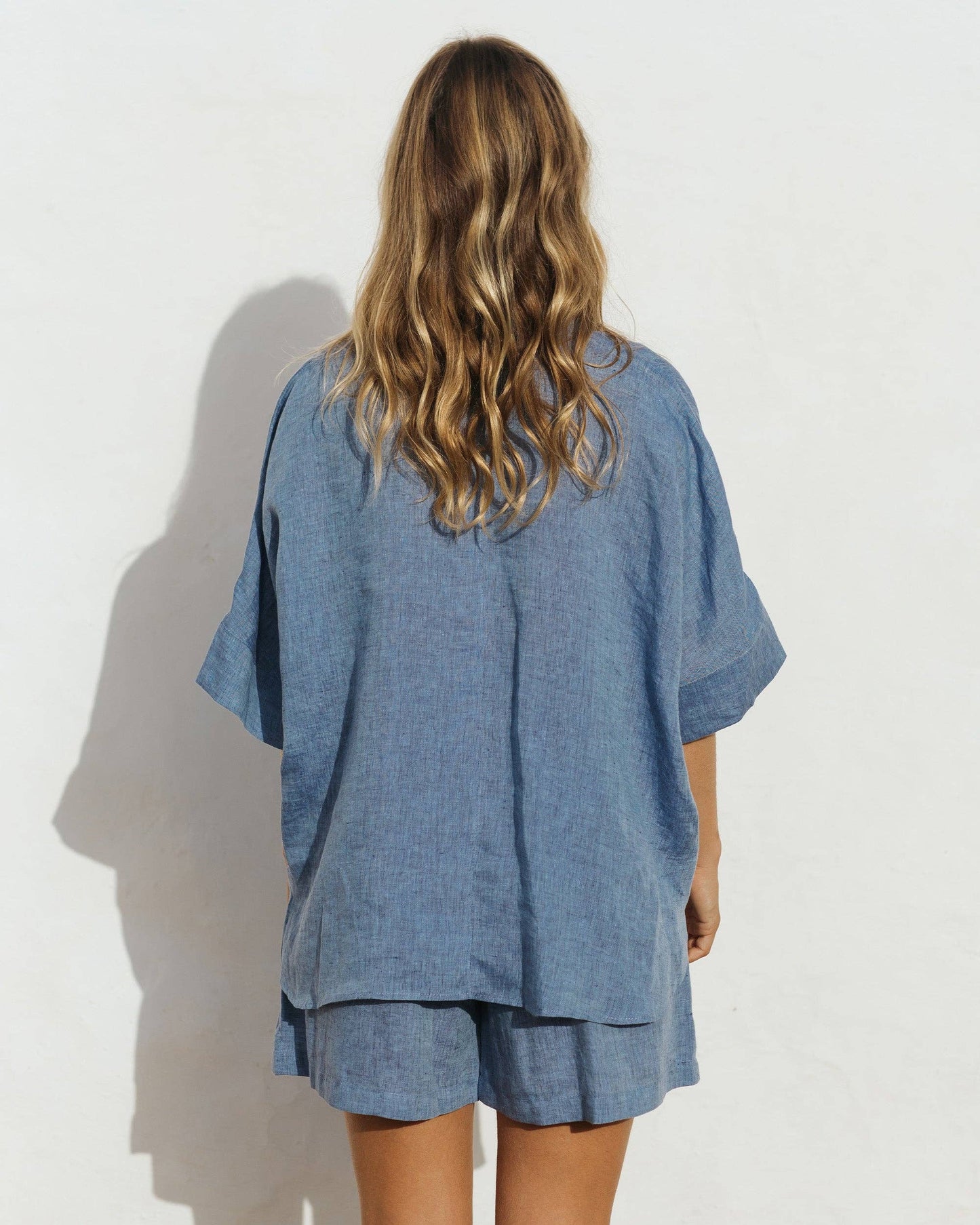 High waisted linen shorts CUENCA in Denim chambray