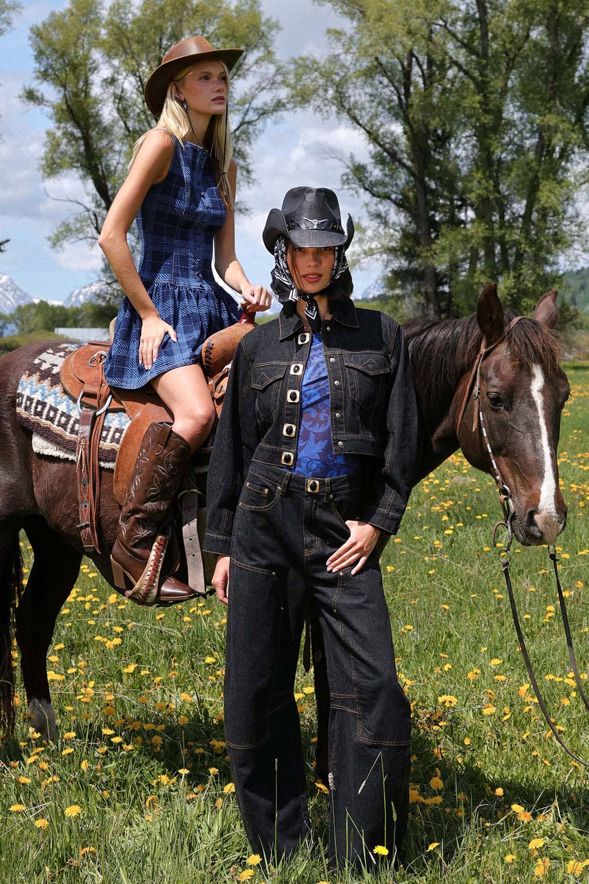 Novelty Button Barrel Leg Jeans