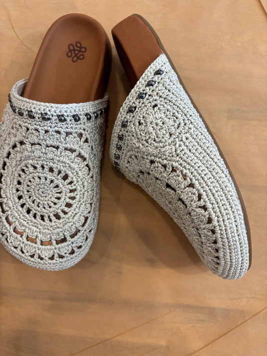 bolinas crotchet clog