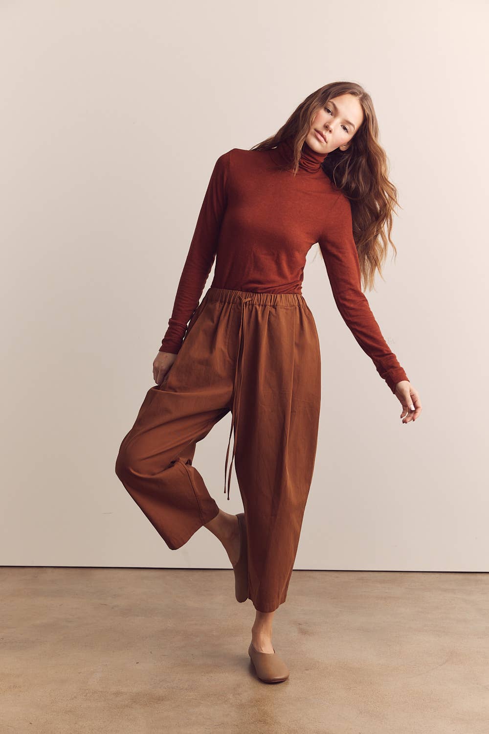 Pleated Dawstring Pants