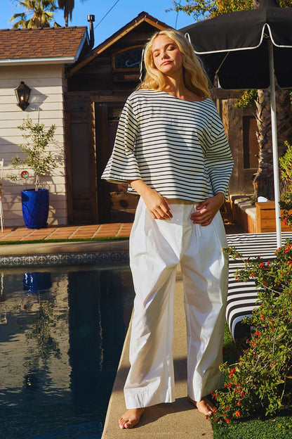 IT2434 Boat Neck Oversized Striped Crop T-shirt