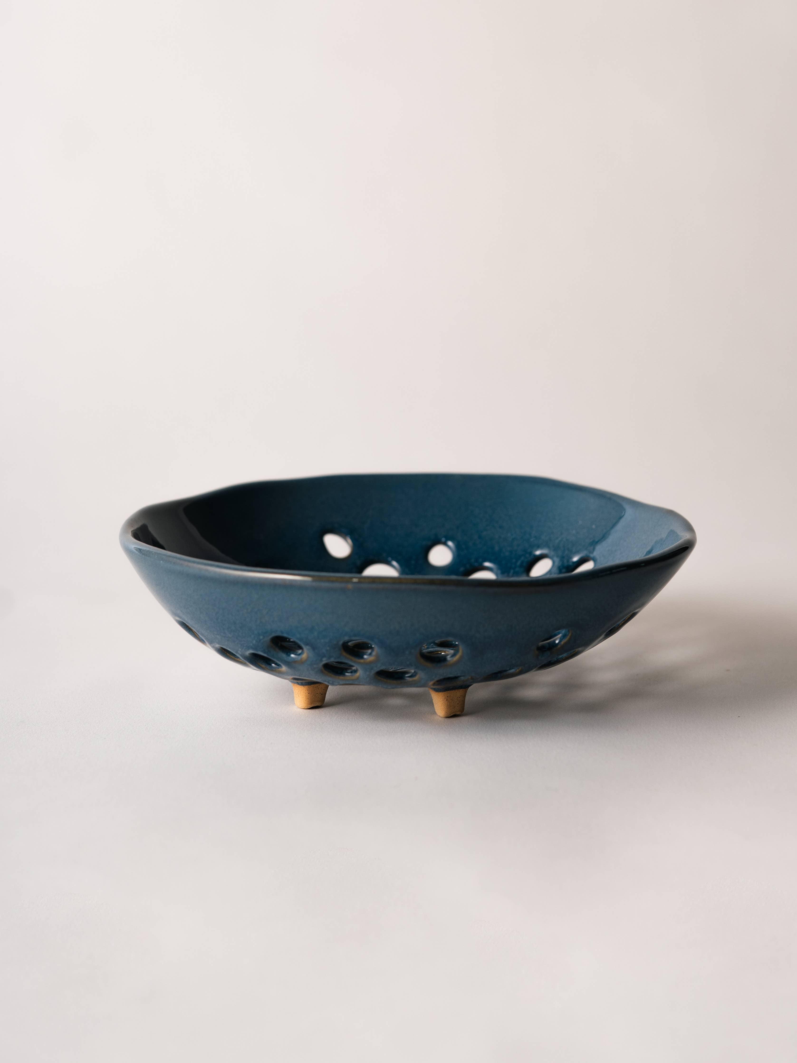 Newland Colander