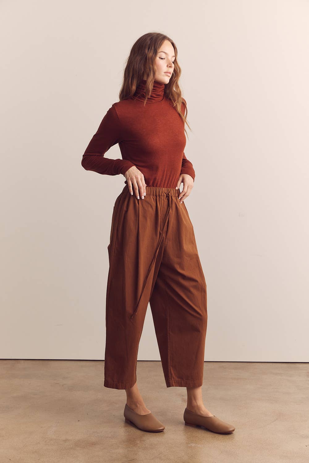 Pleated Dawstring Pants