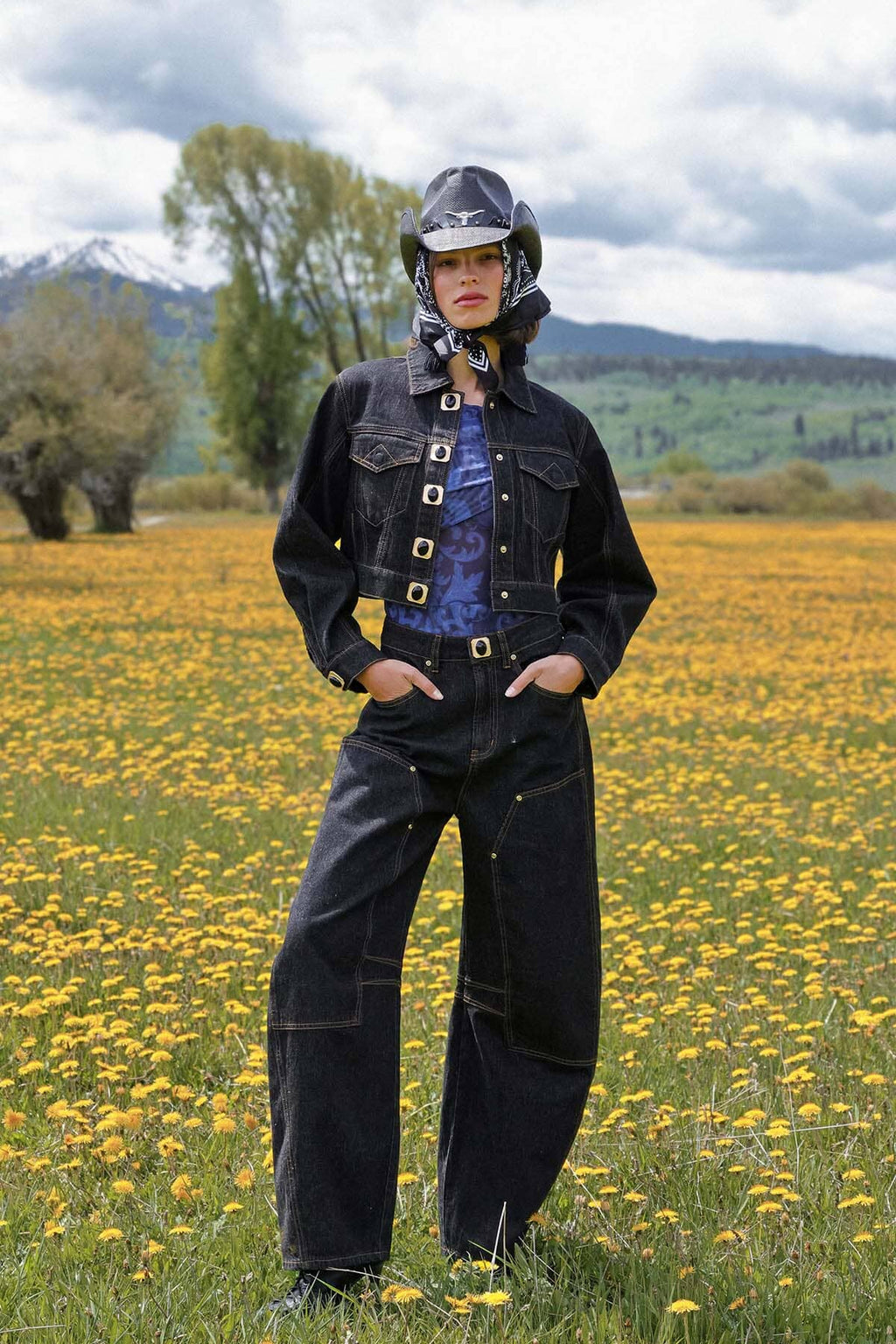 Novelty Button Barrel Leg Jeans