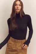 Wool blend lightweight knit turtle-neck