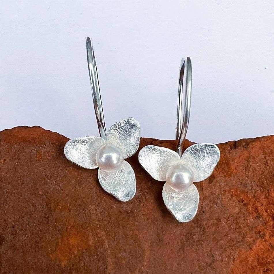 Flower Pearl Earrings