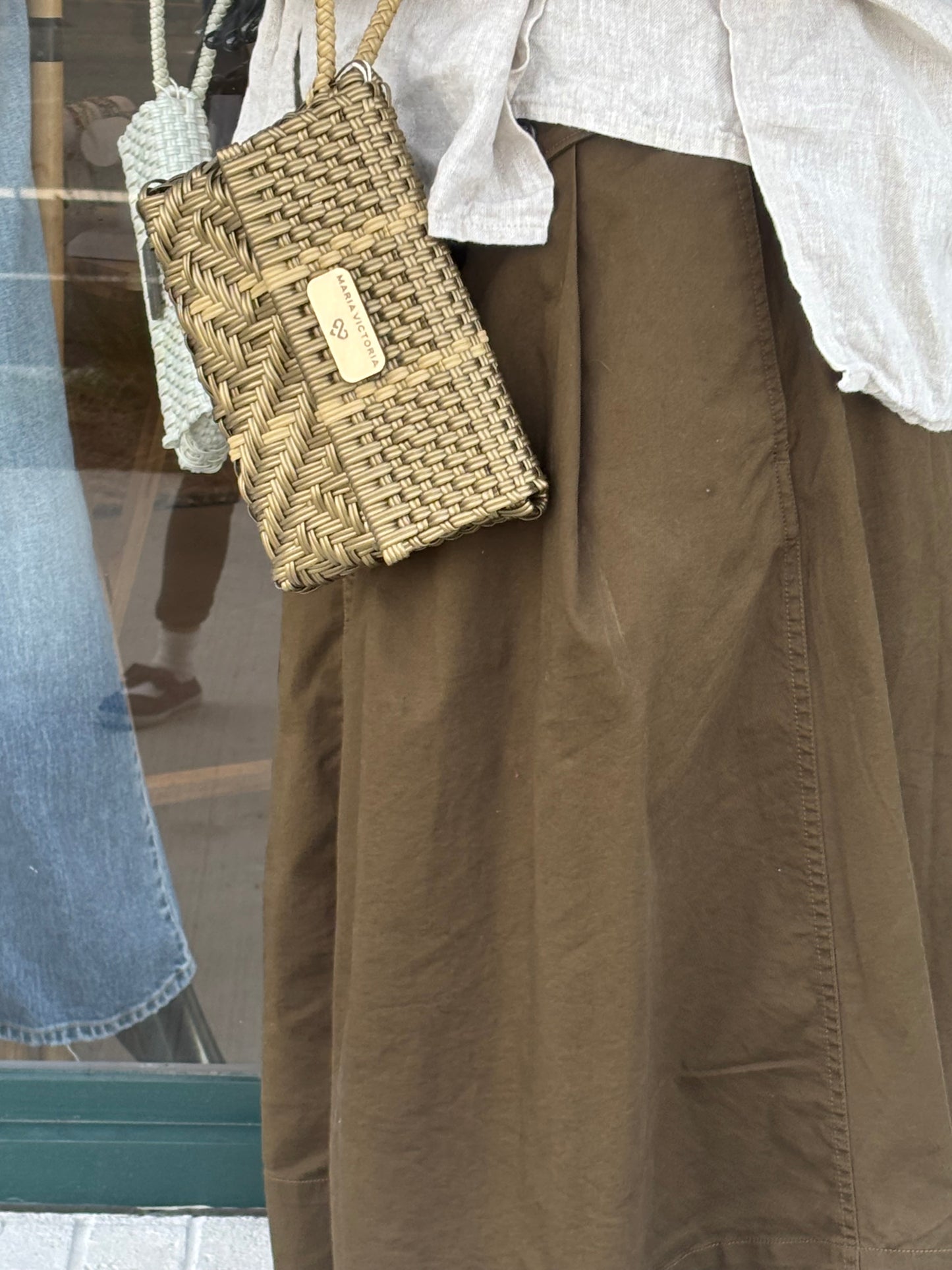 Glimmer Golden Wristlet