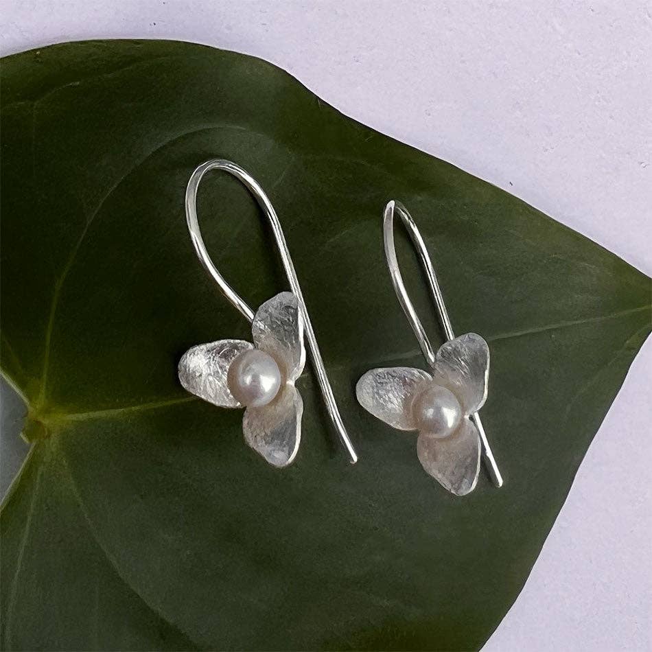Flower Pearl Earrings