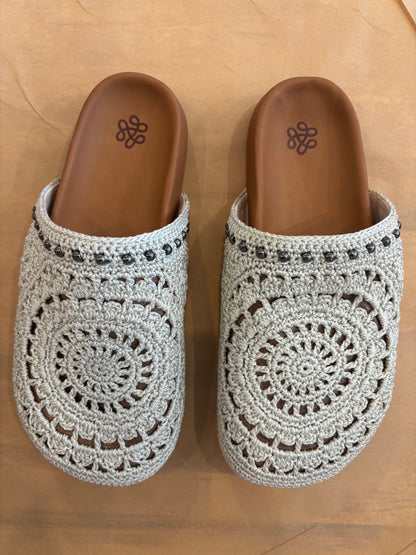 bolinas crotchet clog