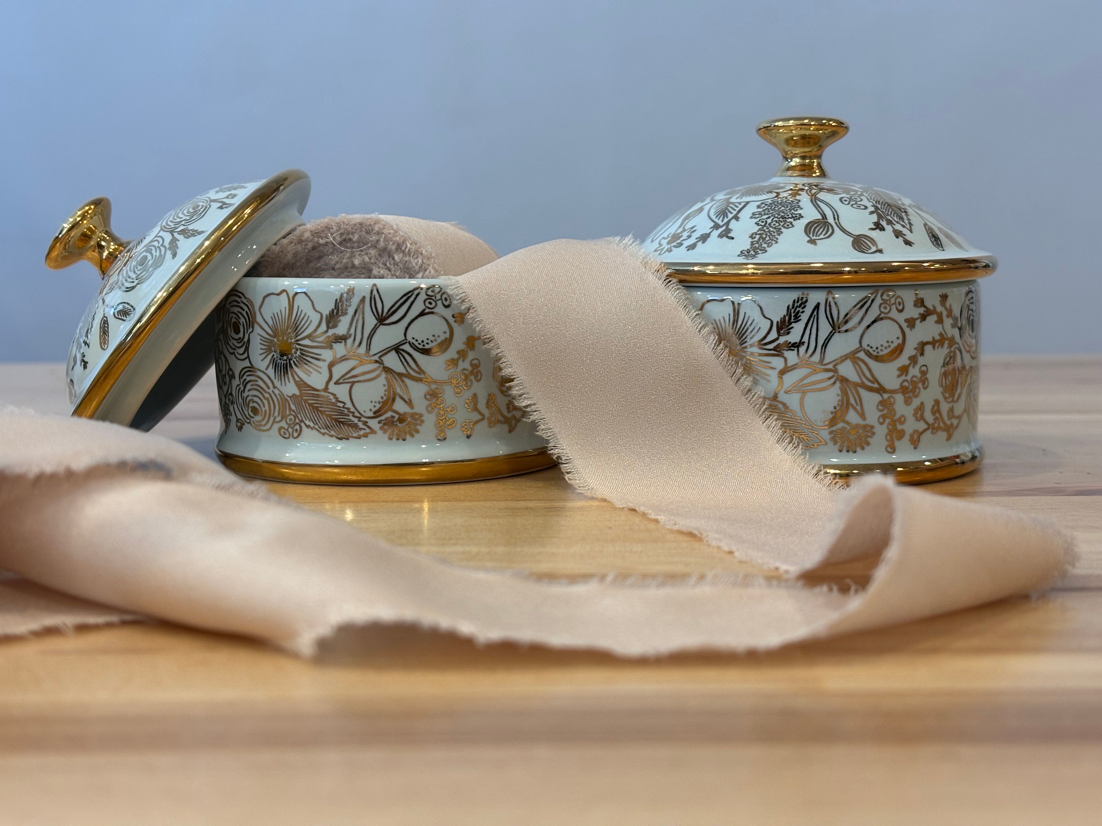 Porcelain Curio Box