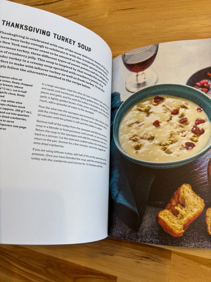 A Bowl of Soup: Over 70 Delicious Recipes Including Toppings & Accompaniments
