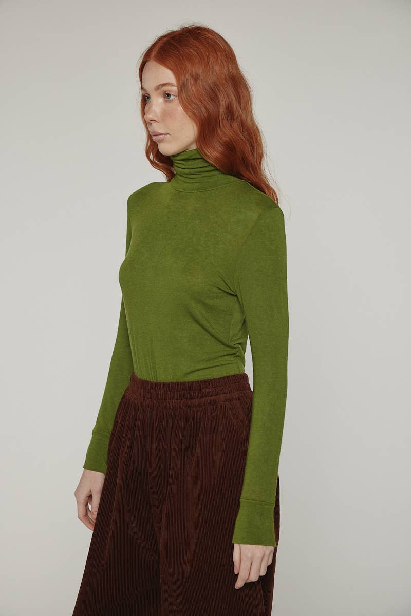 Wool blend lightweight turtleneck