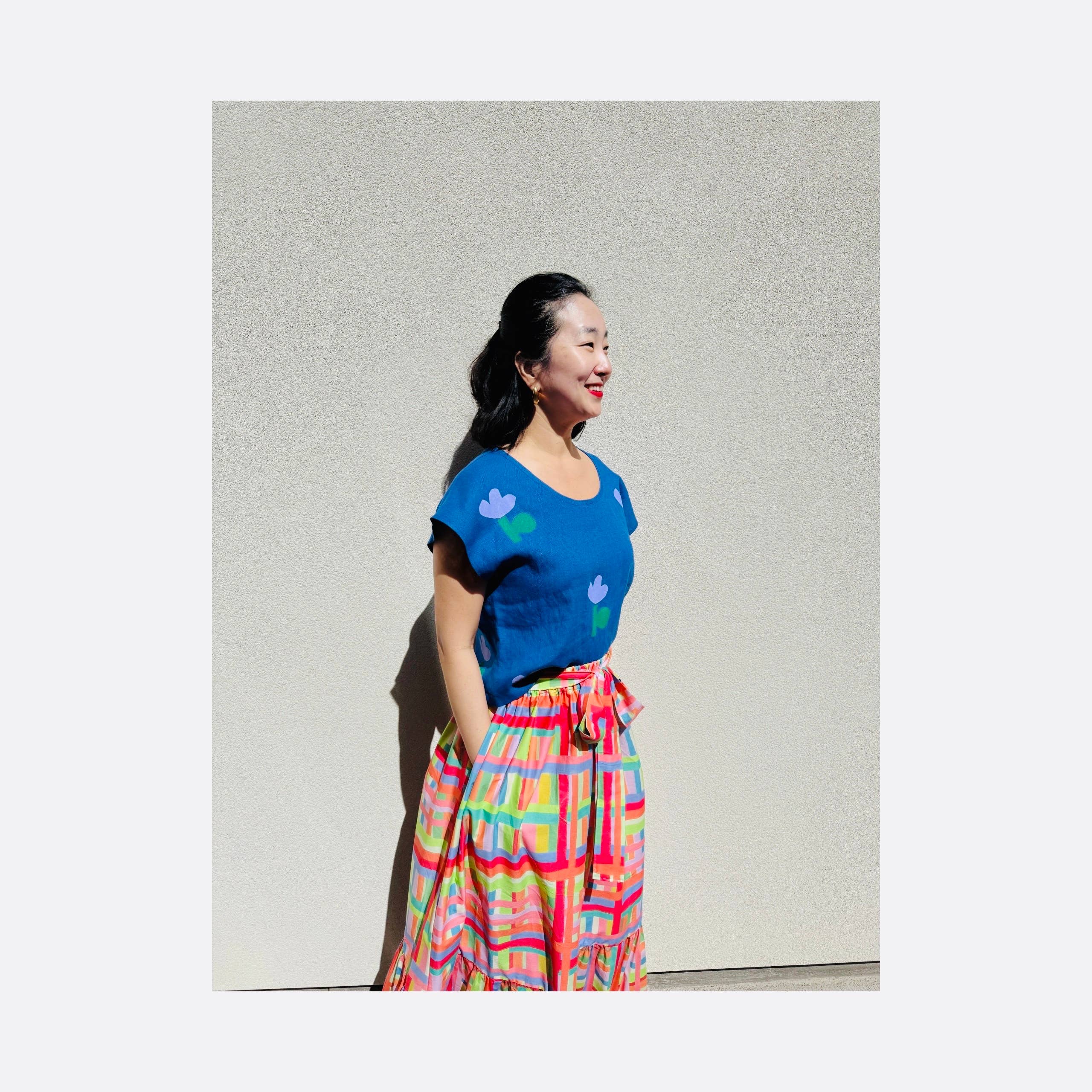Blue flower linen top 
