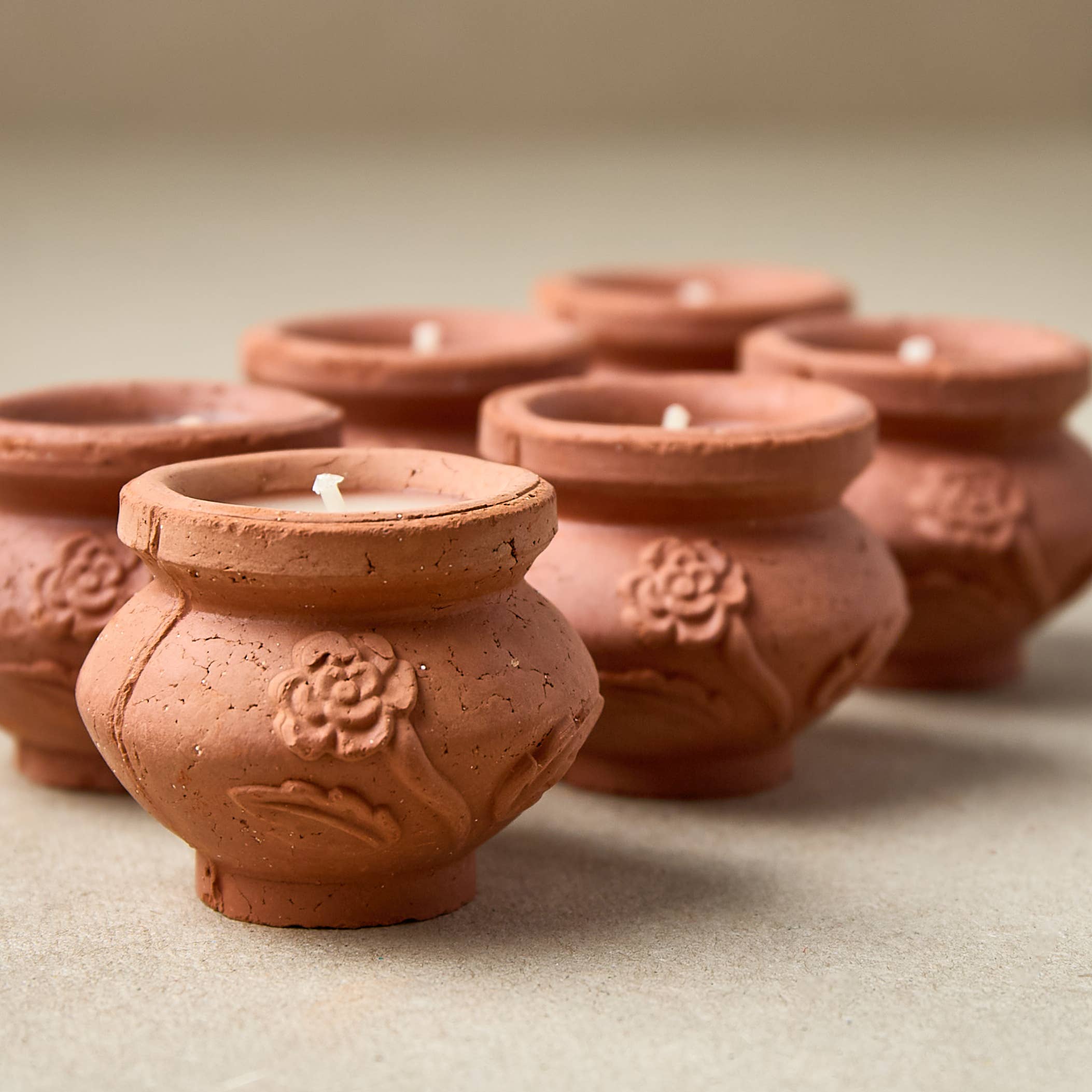 Terracotta Beeswax Tea Light Candle | Megah - Jasmine Scent