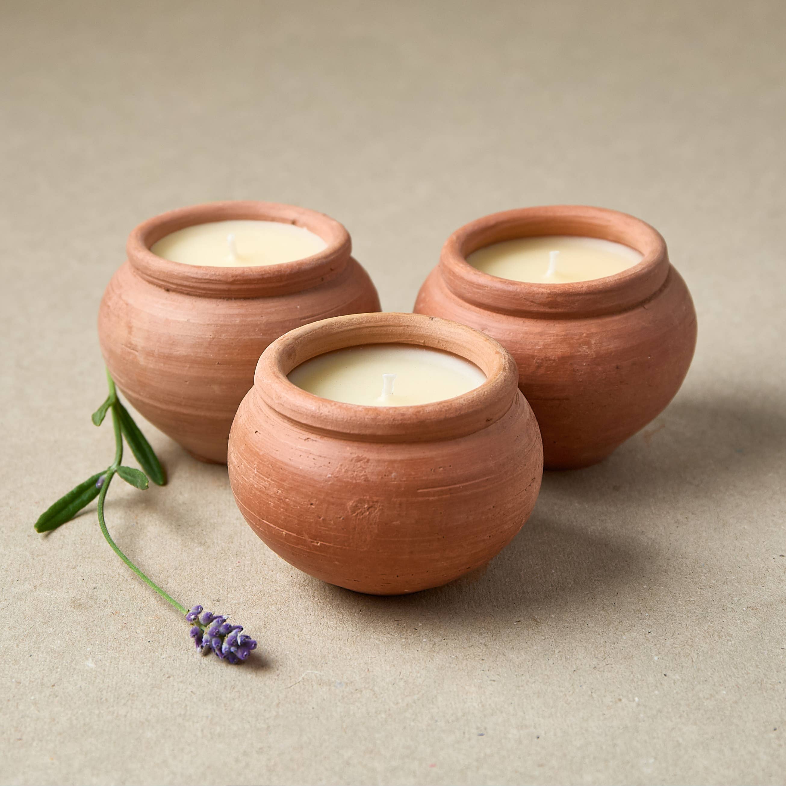 Handmade Beeswax Terracotta Candle - Karan Lavender Scented