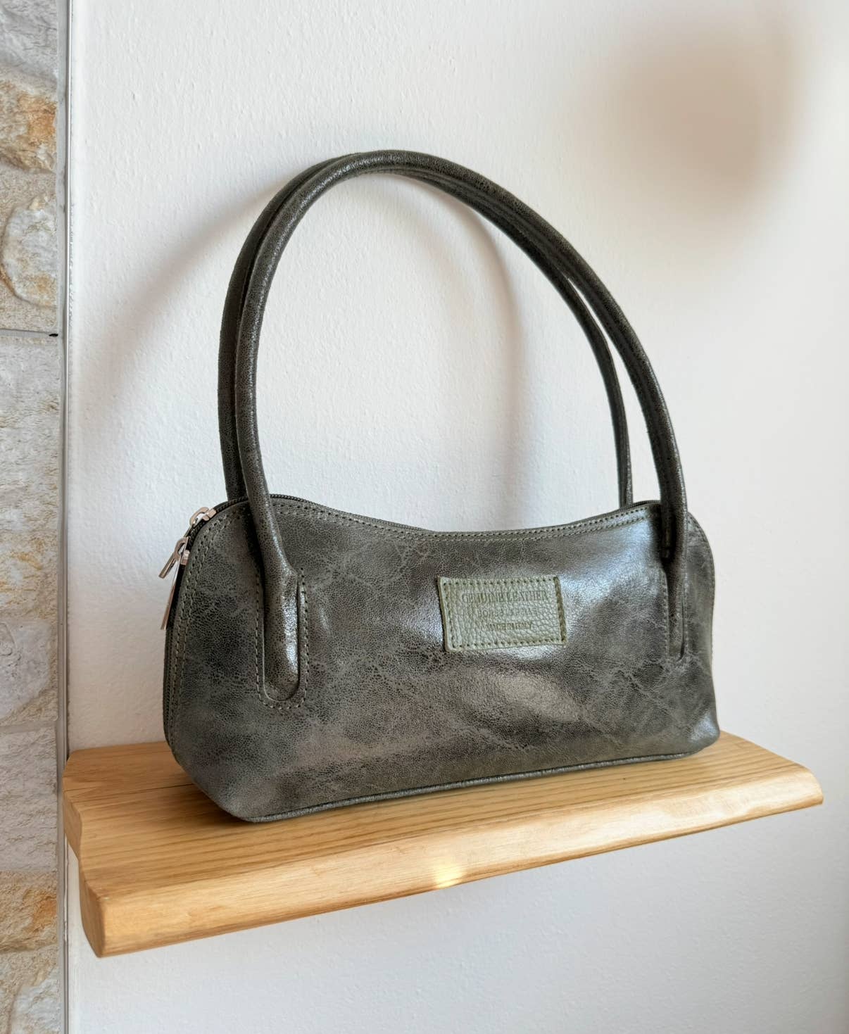 Calf Lather Lizard Pattern Baguette Shoulder Bag